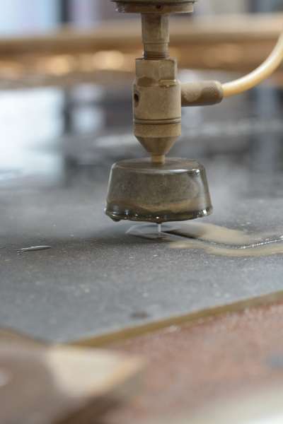 water cutting montpellier
